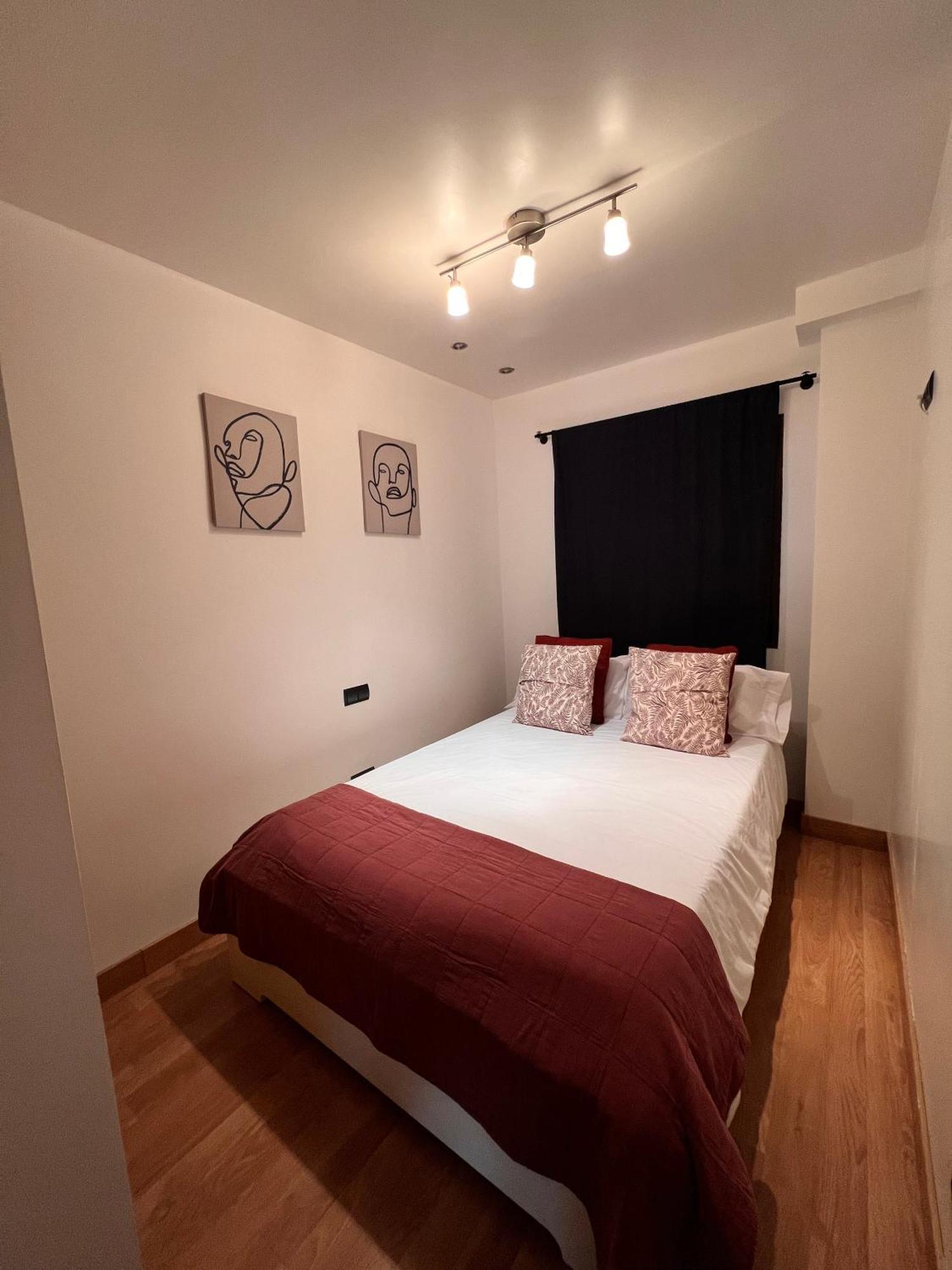 El Botones - Arenal Apartment มาดริด ภายนอก รูปภาพ